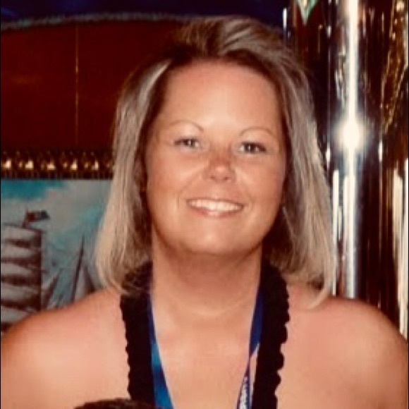 Meet your Posher, Aundrea - Picture 3 of 5